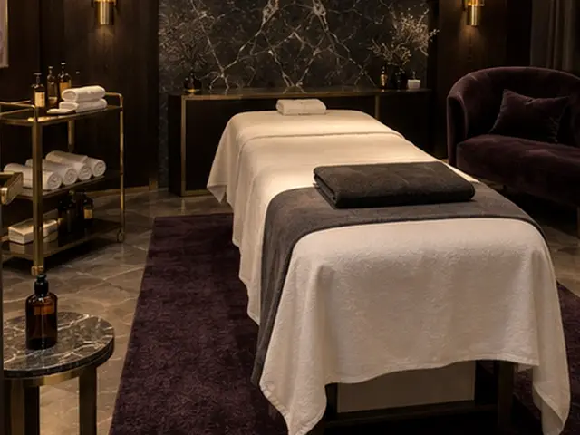 Siyah mermer duvarlı masaj odası — Kuledibi, Masaj Salonun